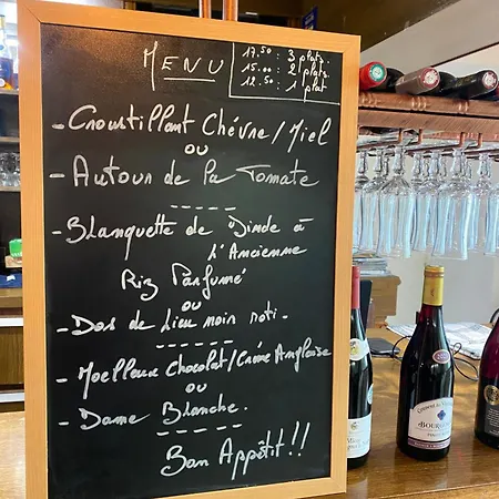 Le Saint Martin 2* Bourg-Sainte-Marie